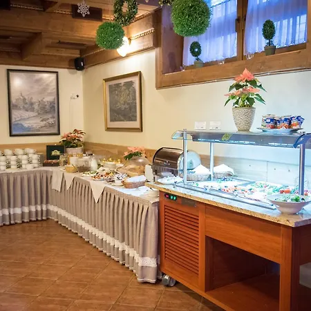 Osrodek Wypoczynkowy Marymont Przy Dolinie Koscieliskiej Alojamento de Acomodação e Pequeno-almoço Kościelisko